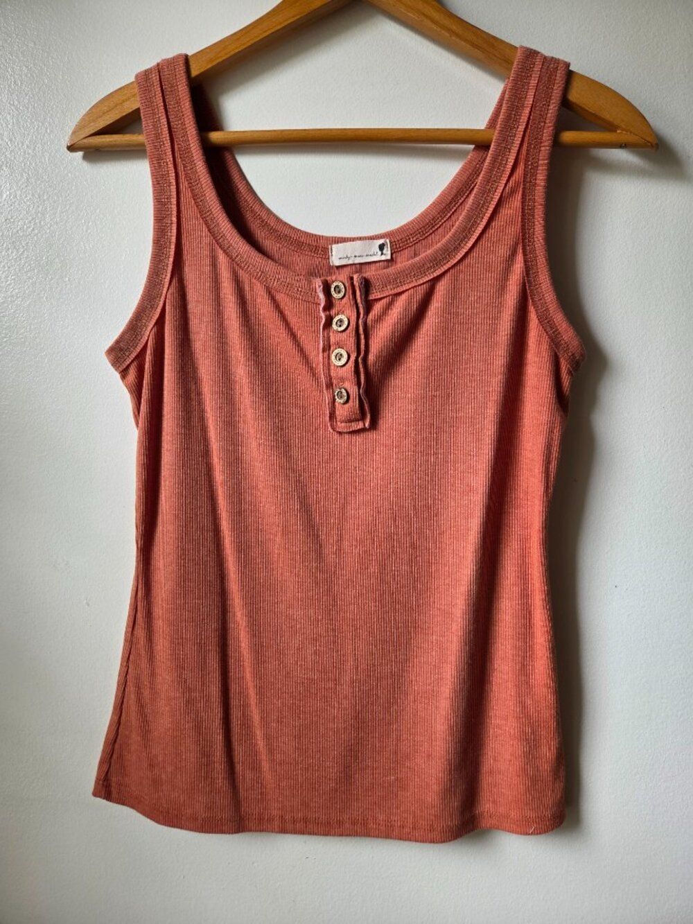 EUC MINDY MAIS MARKET RIST SCOOP NECK HENLEY TANK TOP SIZE L